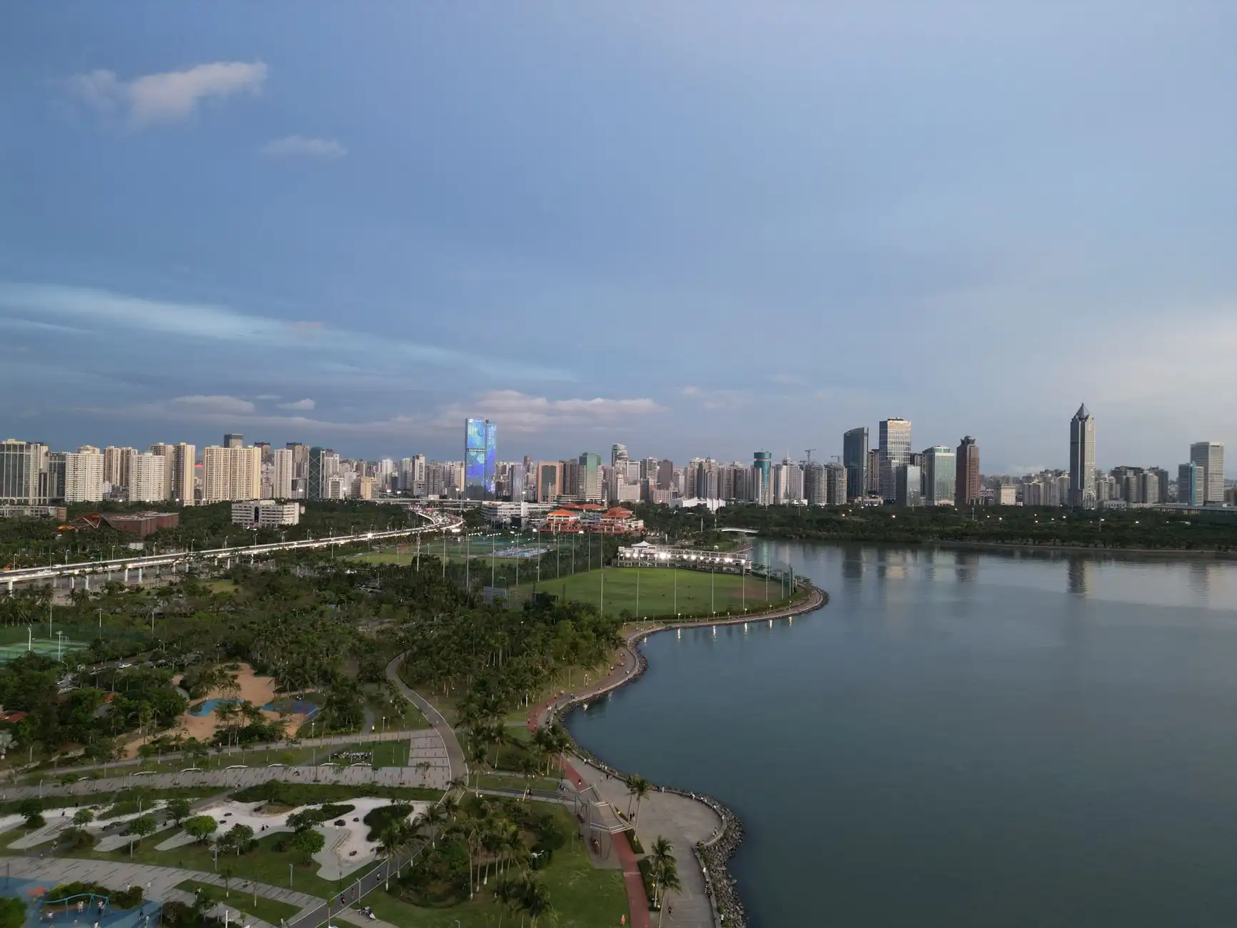 厦门制造企业数据管理平台建设的关键技术要点与实施路径